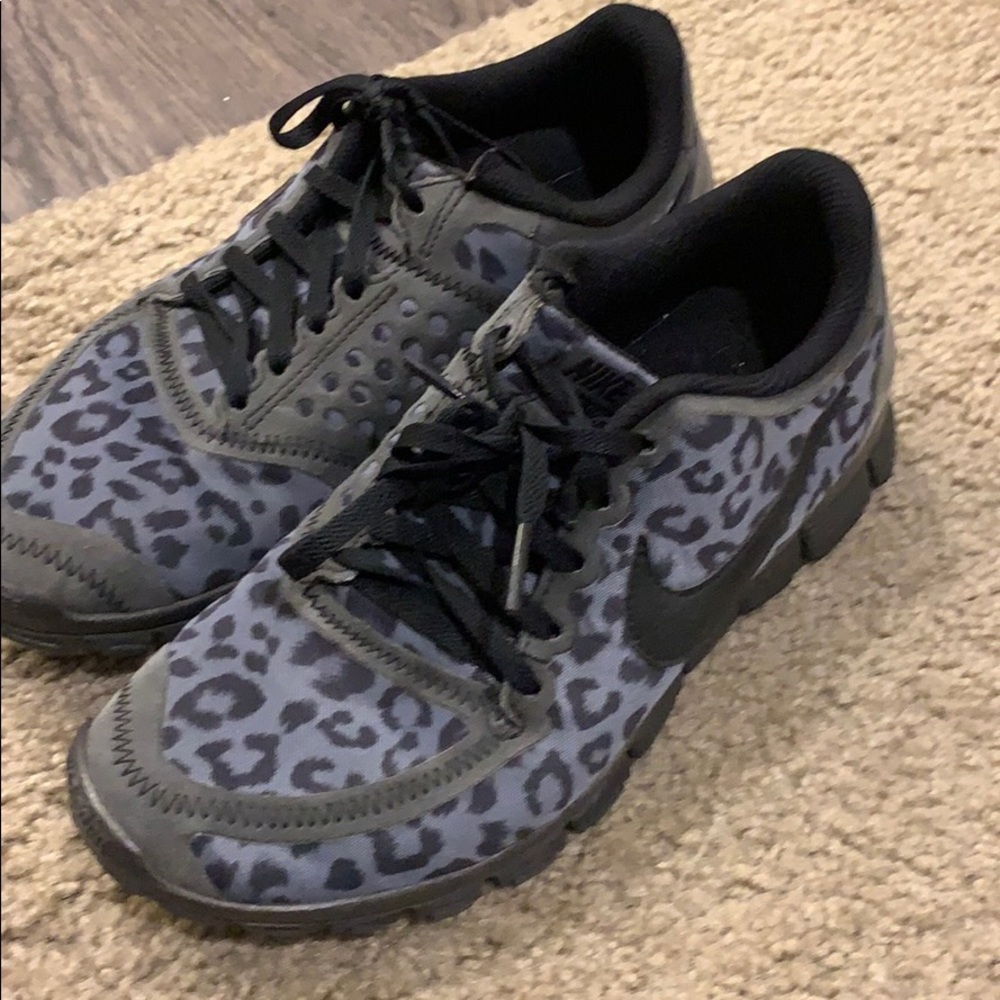 Leopard black Nike’s